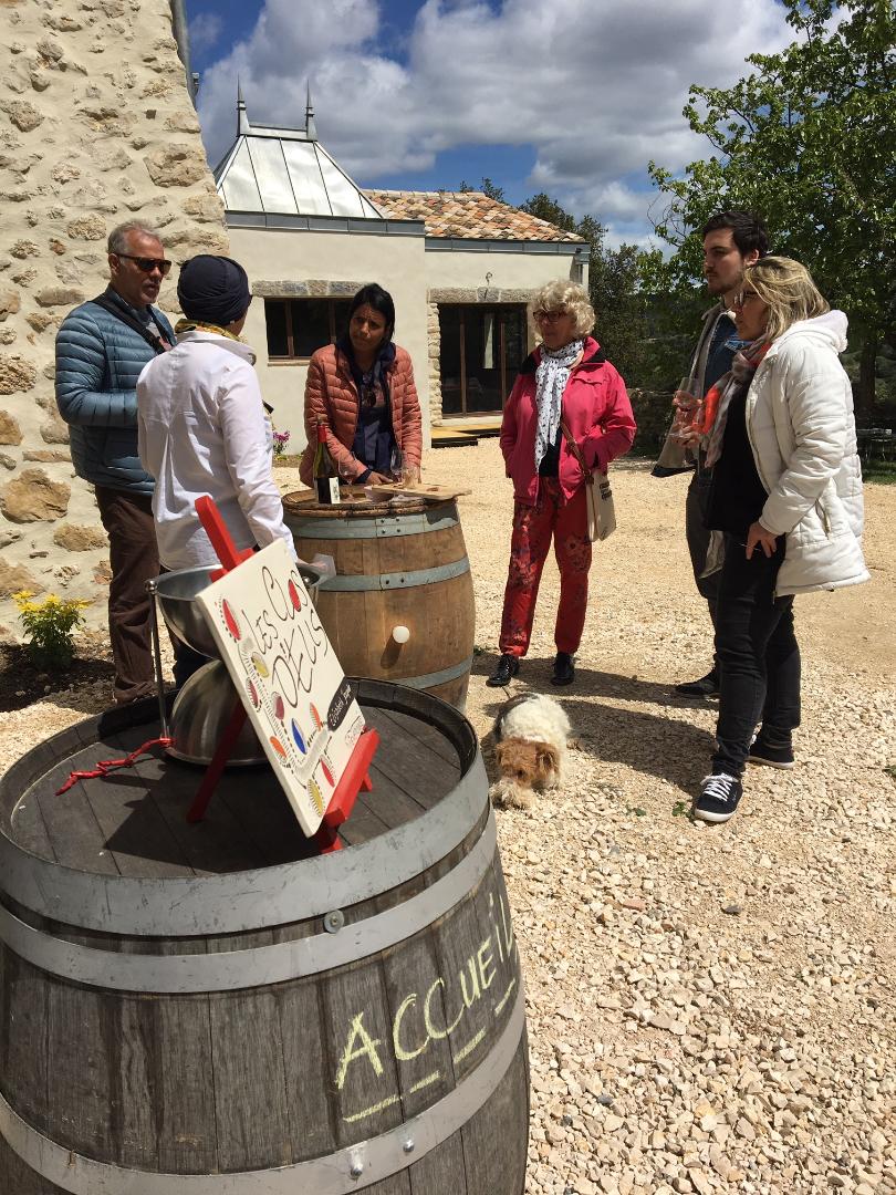 Dégustation des vins au Mas de Boissonnade