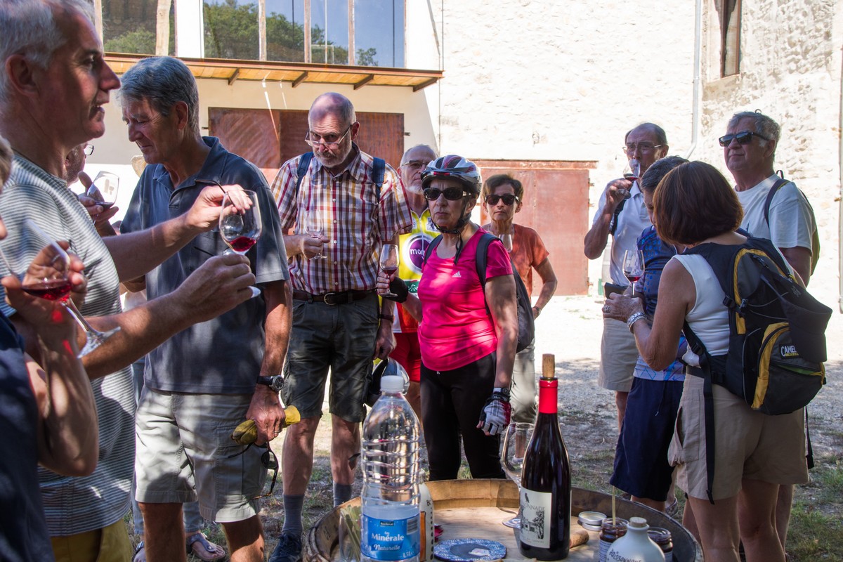 Dégustation de vins au Mas de Boissonnade
