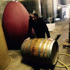 travail au chai Mas de Boissonnade