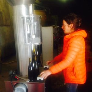 embouteillage au Mas de Boissonnade